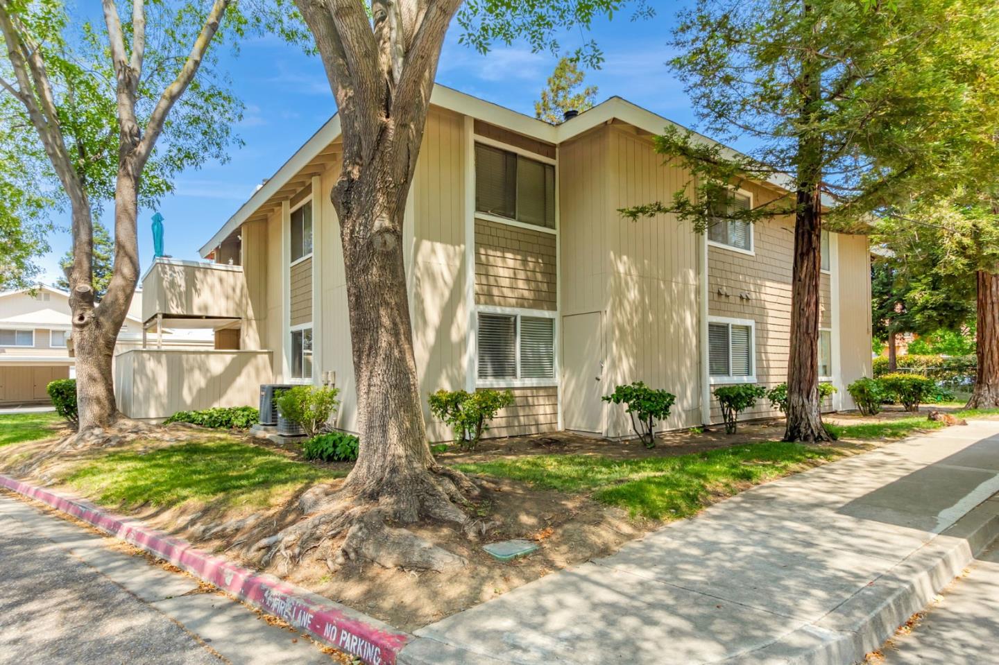 Detail Gallery Image 15 of 27 For 5535 Sean Cir #61,  San Jose,  CA 95123 - 3 Beds | 2 Baths