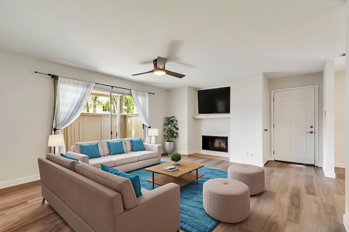 Detail Gallery Image 3 of 27 For 5535 Sean Cir #61,  San Jose,  CA 95123 - 3 Beds | 2 Baths
