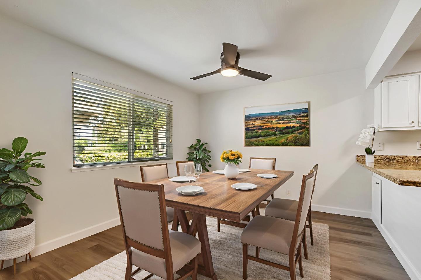 Detail Gallery Image 6 of 27 For 5535 Sean Cir #61,  San Jose,  CA 95123 - 3 Beds | 2 Baths