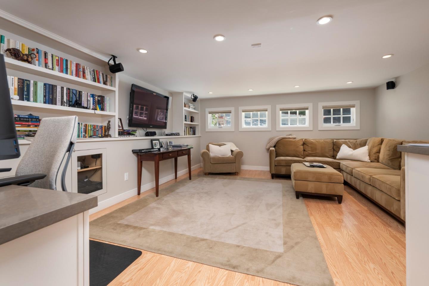 Detail Gallery Image 24 of 38 For 2820 Adeline Dr, Burlingame,  CA 94010 - 4 Beds | 3 Baths