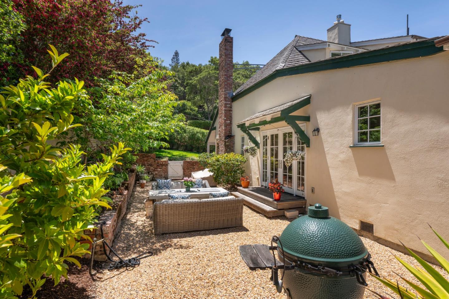 Detail Gallery Image 32 of 38 For 2820 Adeline Dr, Burlingame,  CA 94010 - 4 Beds | 3 Baths