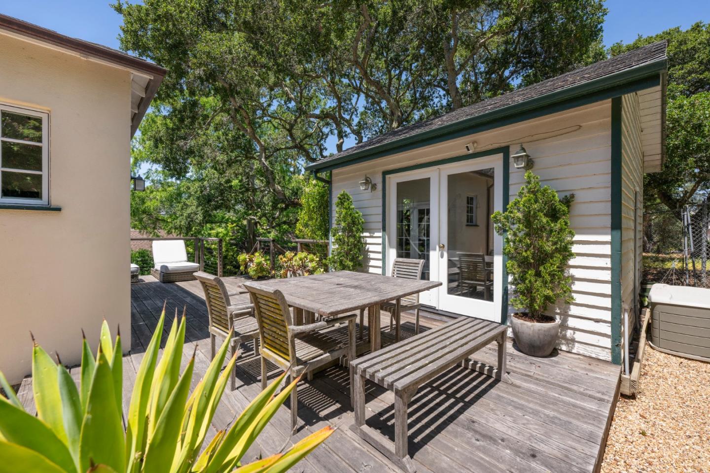 Detail Gallery Image 33 of 38 For 2820 Adeline Dr, Burlingame,  CA 94010 - 4 Beds | 3 Baths