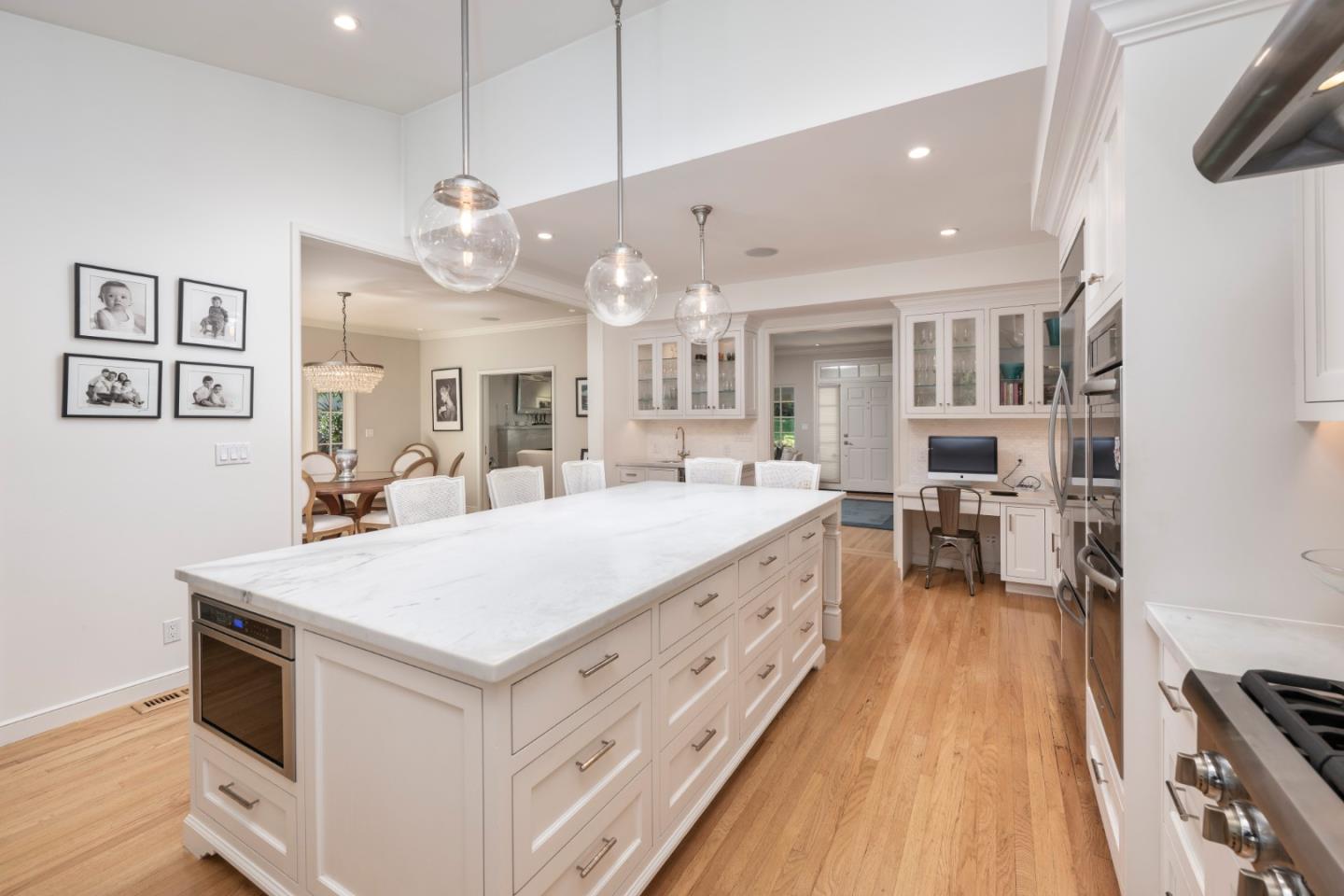 Detail Gallery Image 8 of 38 For 2820 Adeline Dr, Burlingame,  CA 94010 - 4 Beds | 3 Baths