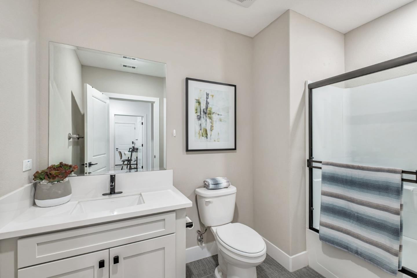 Detail Gallery Image 15 of 26 For 1000 Berryessa Ln #211,  Davis,  CA 95616 - 2 Beds | 2 Baths
