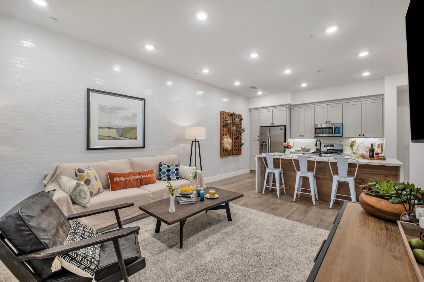 Detail Gallery Image 5 of 26 For 1000 Berryessa Ln #211,  Davis,  CA 95616 - 2 Beds | 2 Baths