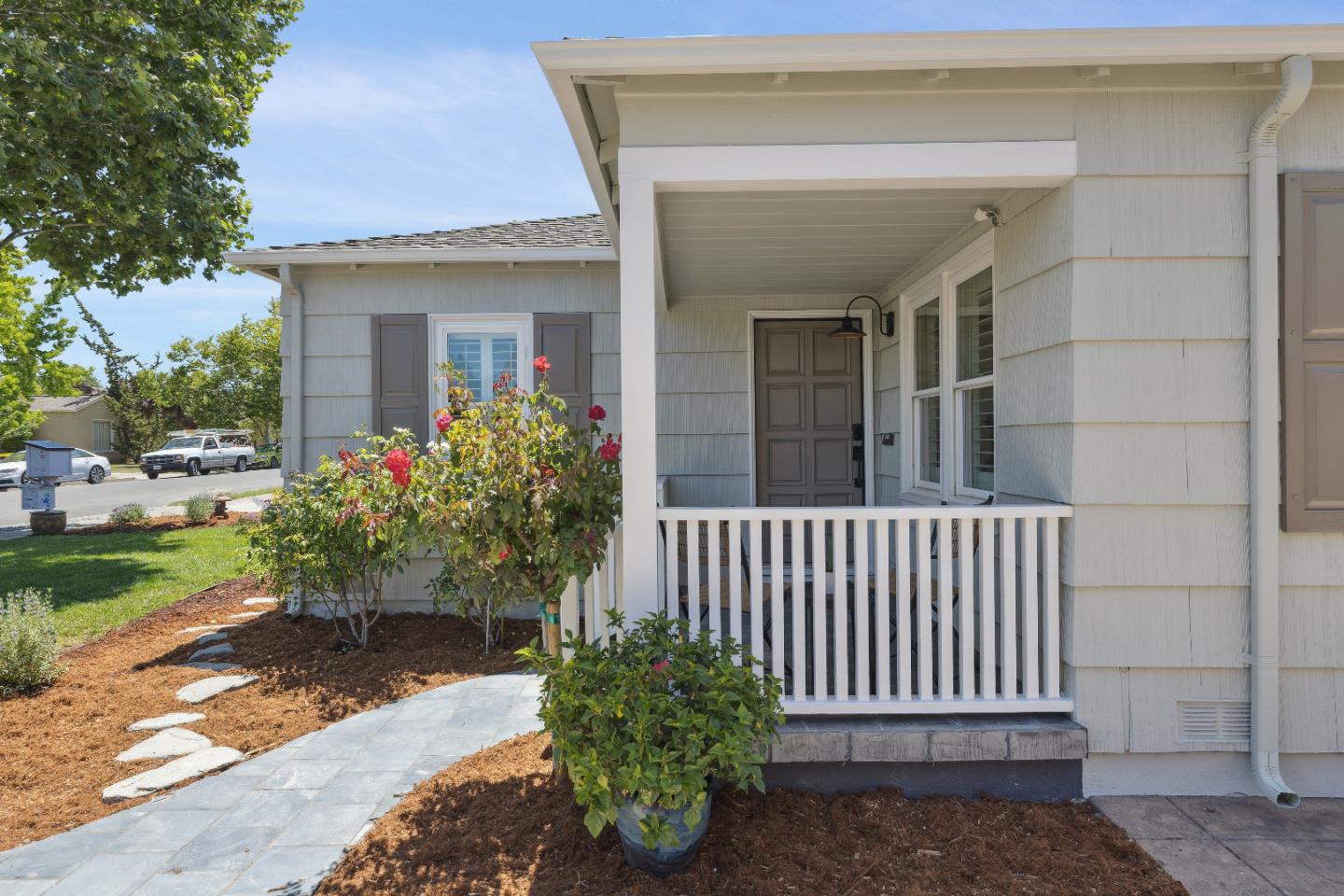 Detail Gallery Image 9 of 78 For 1691 Topeka Ave, San Jose,  CA 95126 - 4 Beds | 3 Baths