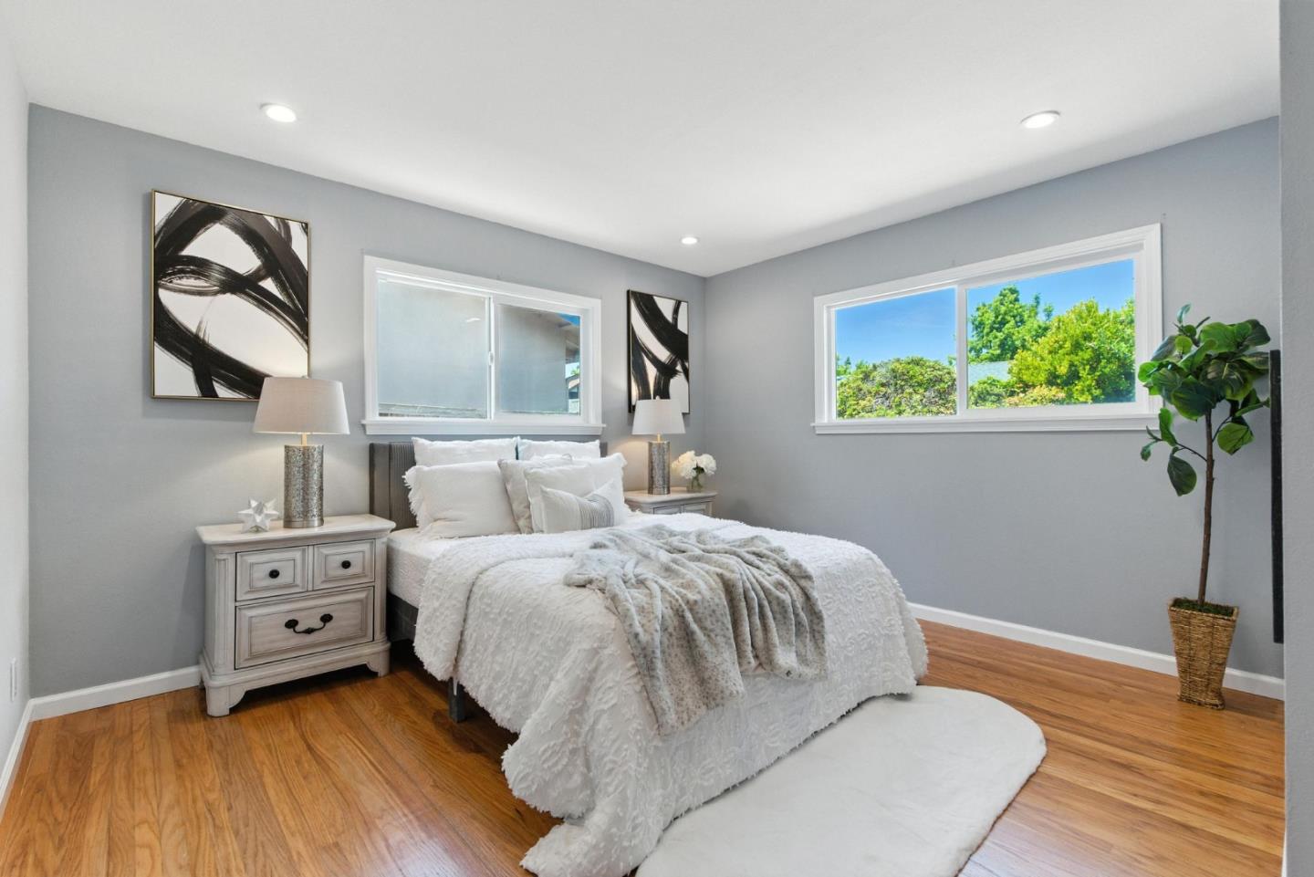 Detail Gallery Image 25 of 37 For 1017 Island Dr, Alameda,  CA 94502 - 3 Beds | 2 Baths
