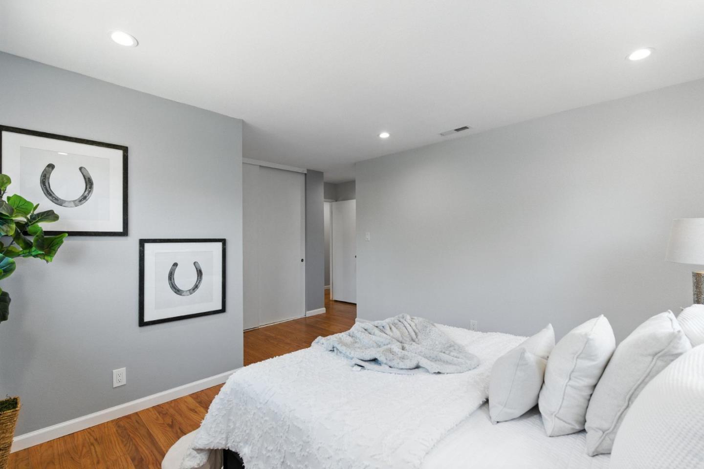 Detail Gallery Image 26 of 37 For 1017 Island Dr, Alameda,  CA 94502 - 3 Beds | 2 Baths