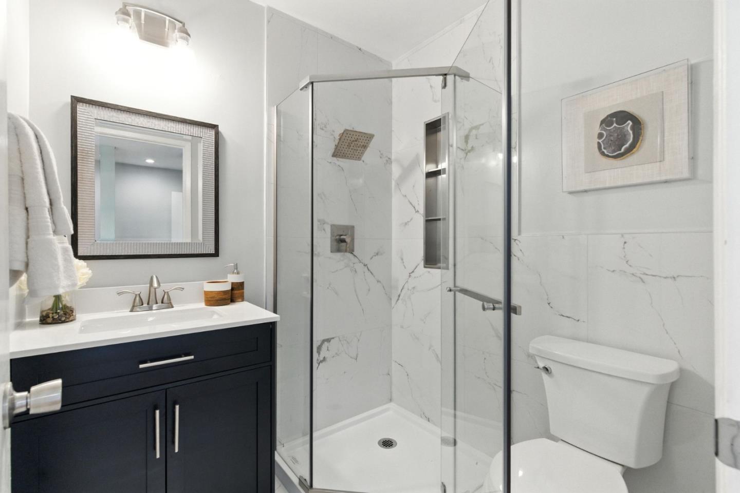 Detail Gallery Image 27 of 37 For 1017 Island Dr, Alameda,  CA 94502 - 3 Beds | 2 Baths