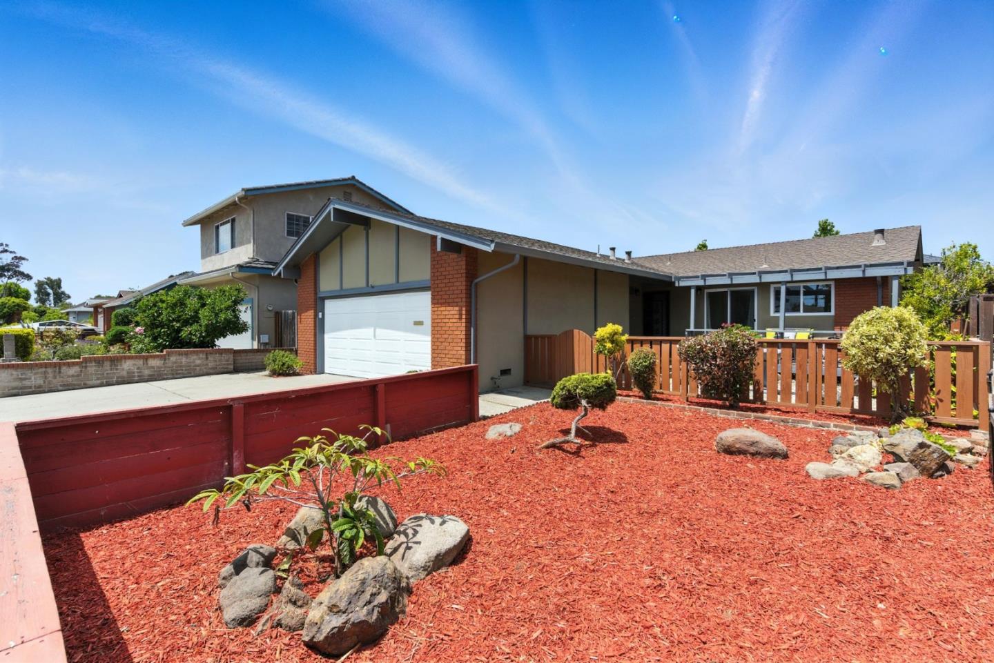 Detail Gallery Image 3 of 37 For 1017 Island Dr, Alameda,  CA 94502 - 3 Beds | 2 Baths