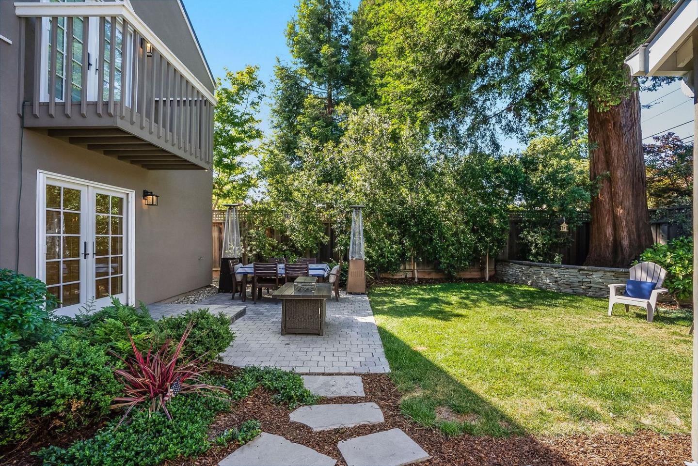 Detail Gallery Image 17 of 19 For 161 Jeter St, Redwood City,  CA 94062 - 5 Beds | 3/1 Baths