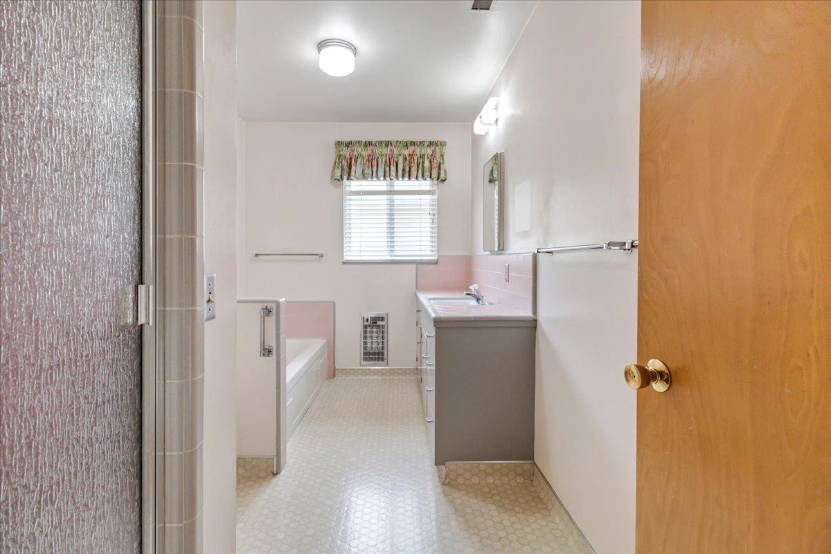 Detail Gallery Image 15 of 36 For 33 Asta Dr, La Selva Beach,  CA 95076 - 2 Beds | 1 Baths
