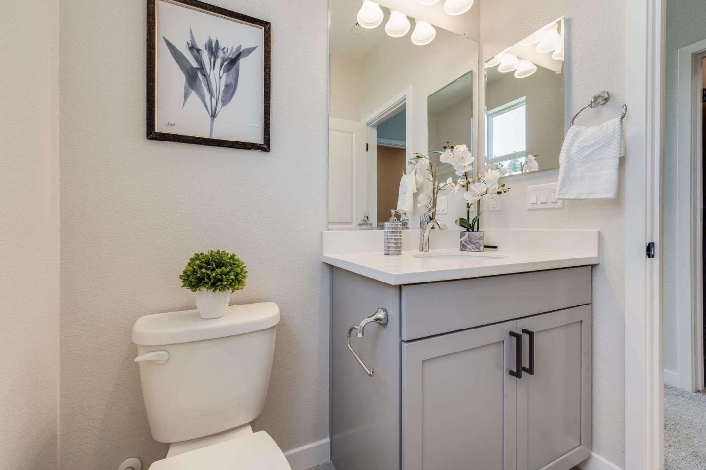Detail Gallery Image 17 of 36 For 5714 Synergy Ct, San Jose,  CA 95119 - 2 Beds | 2/1 Baths