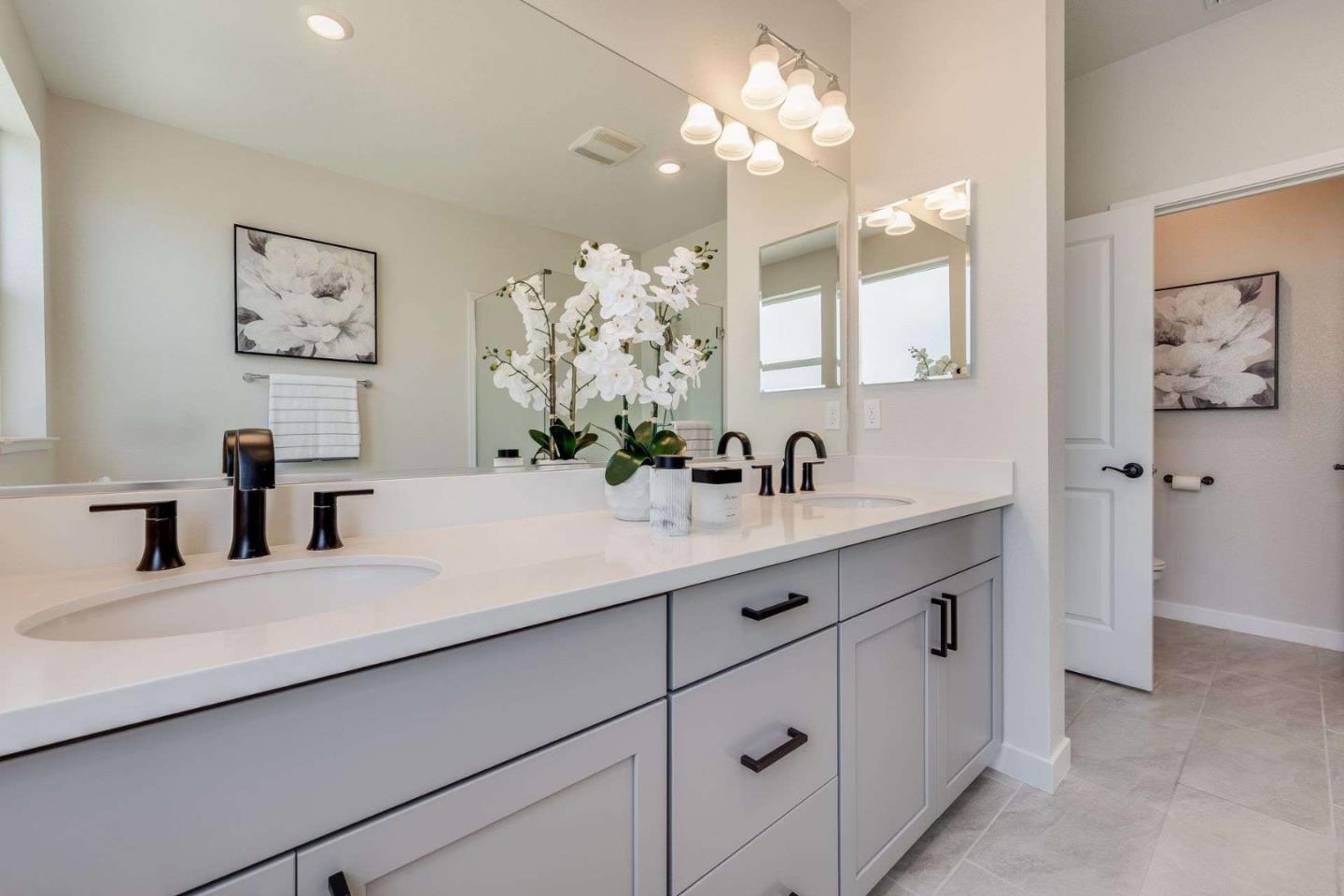Detail Gallery Image 26 of 36 For 5714 Synergy Ct, San Jose,  CA 95119 - 2 Beds | 2/1 Baths
