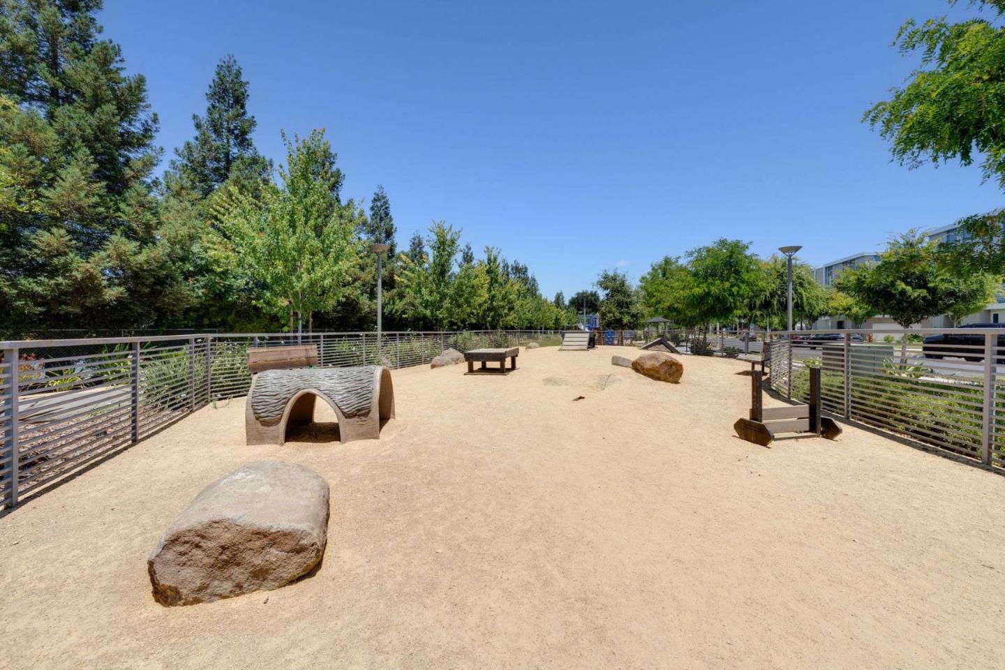 Detail Gallery Image 31 of 36 For 5714 Synergy Ct, San Jose,  CA 95119 - 2 Beds | 2/1 Baths