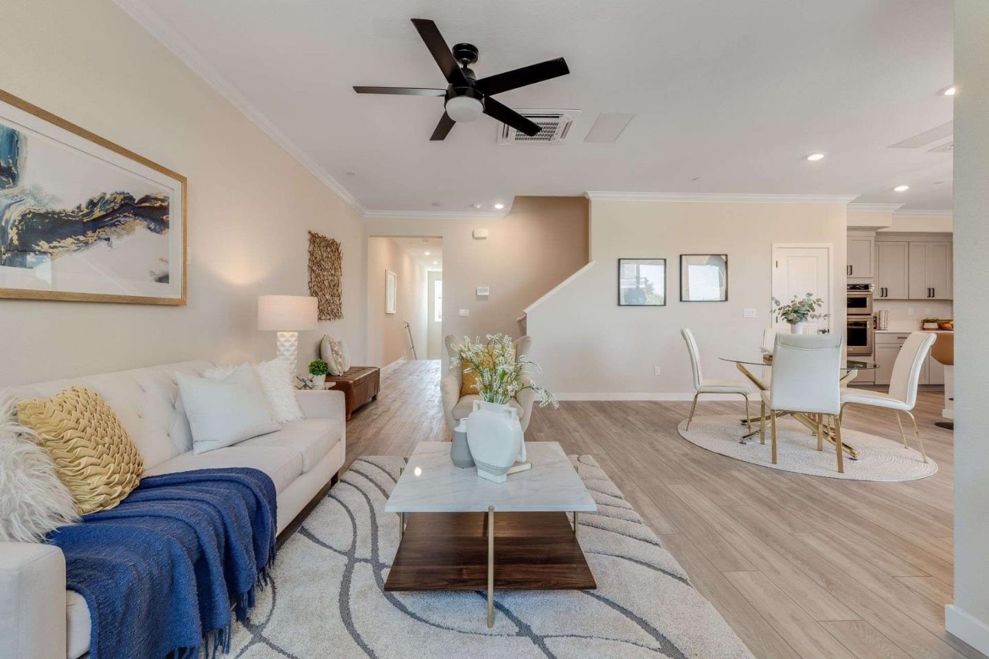 Detail Gallery Image 7 of 36 For 5714 Synergy Ct, San Jose,  CA 95119 - 2 Beds | 2/1 Baths