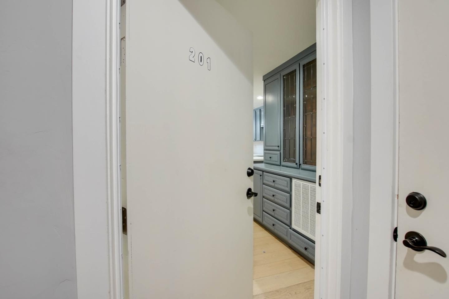 Detail Gallery Image 18 of 43 For 222 5th St #101,  Hollister,  CA 95023 - – Beds | – Baths
