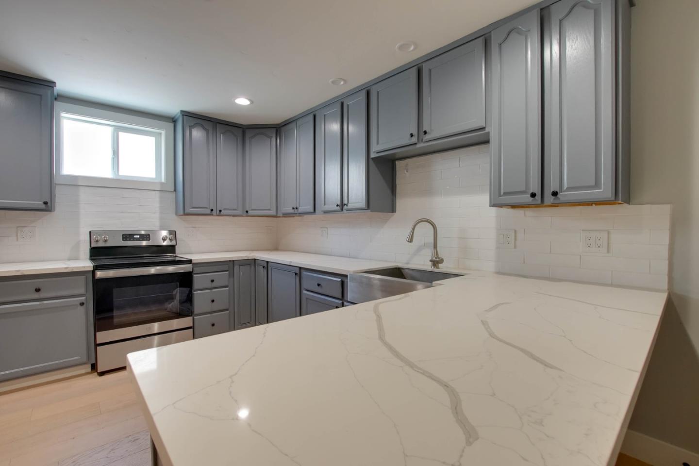 Detail Gallery Image 21 of 43 For 222 5th St #101,  Hollister,  CA 95023 - – Beds | – Baths