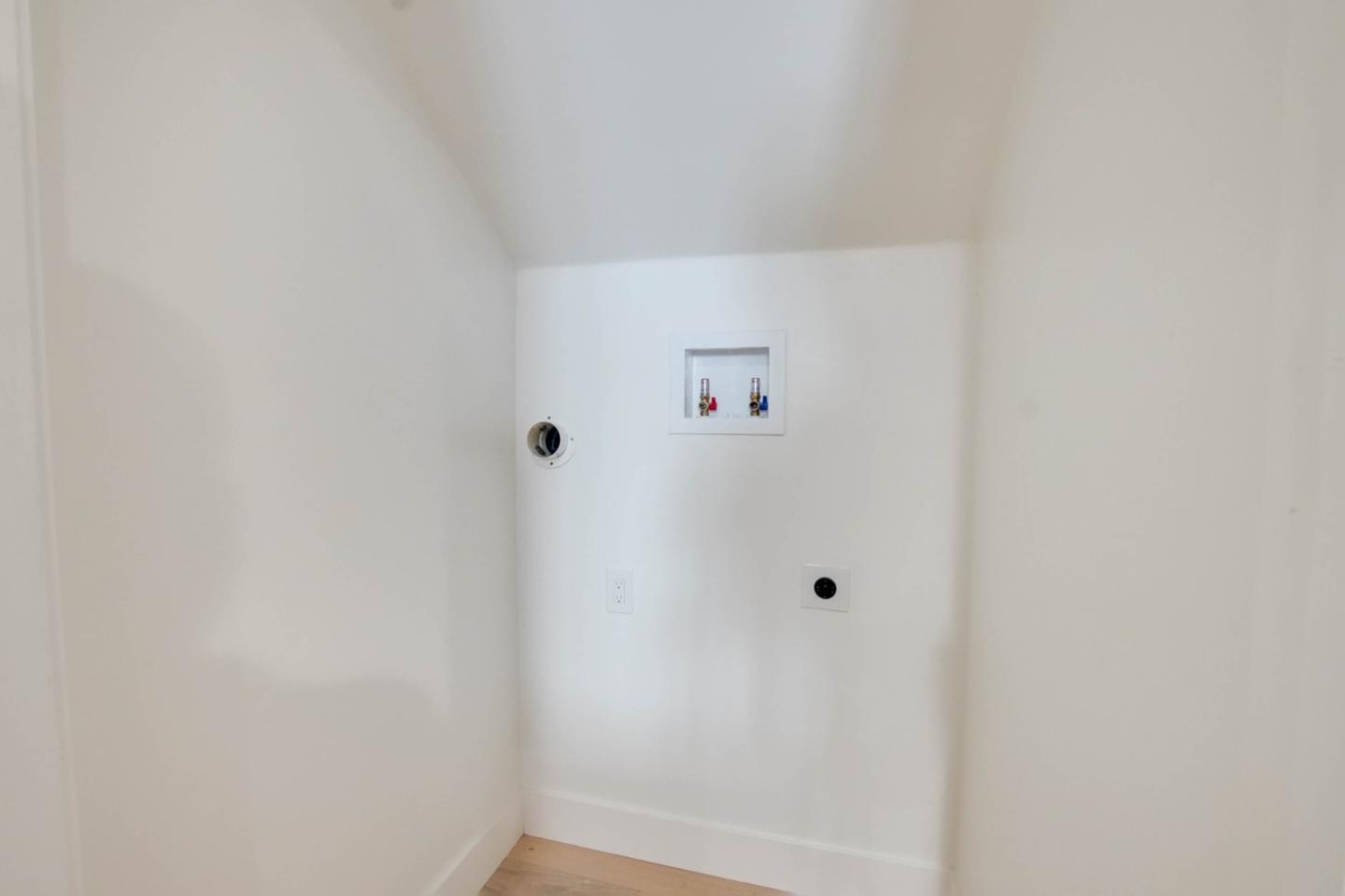 Detail Gallery Image 23 of 43 For 222 5th St #101,  Hollister,  CA 95023 - – Beds | – Baths