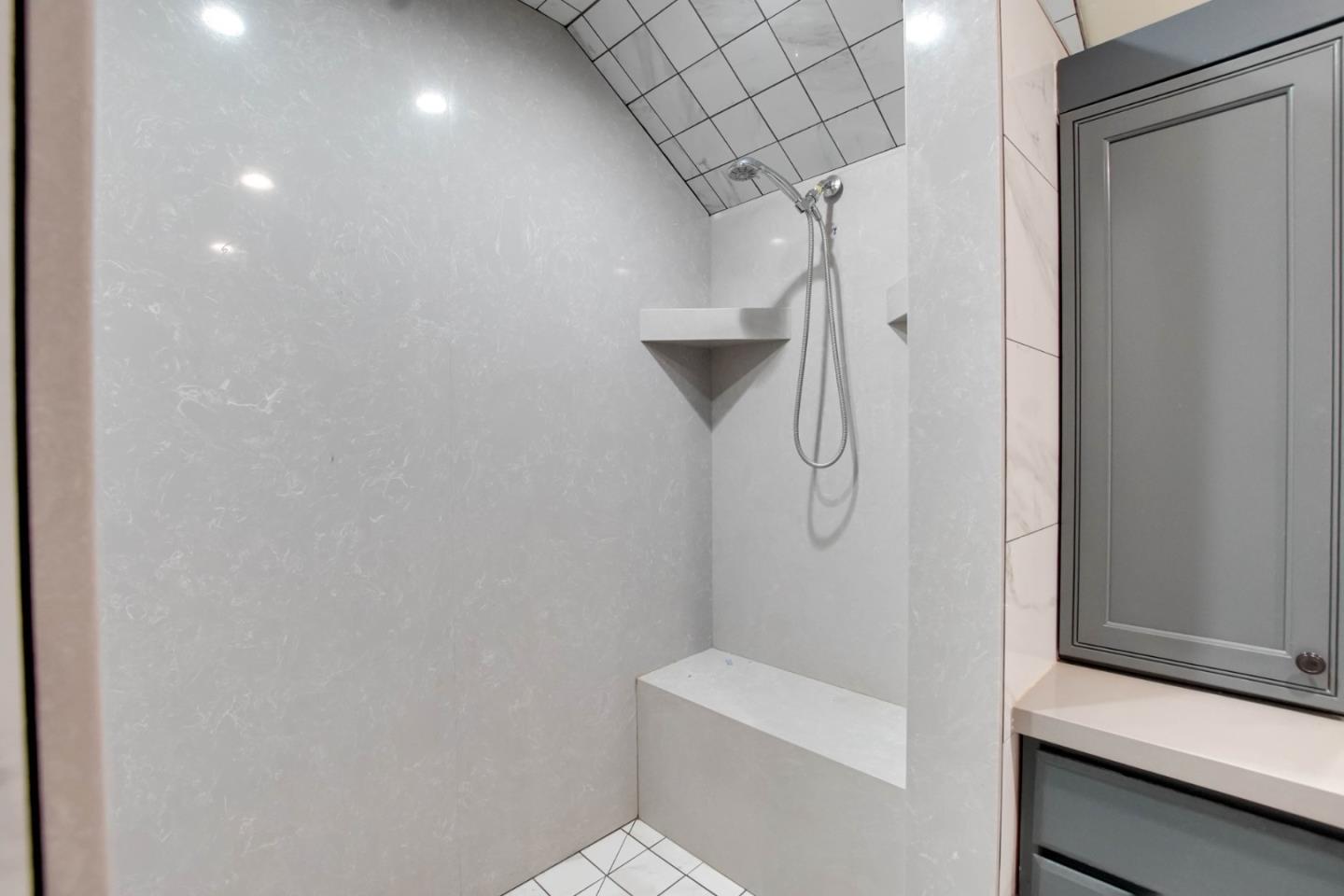Detail Gallery Image 37 of 43 For 222 5th St #101,  Hollister,  CA 95023 - – Beds | – Baths