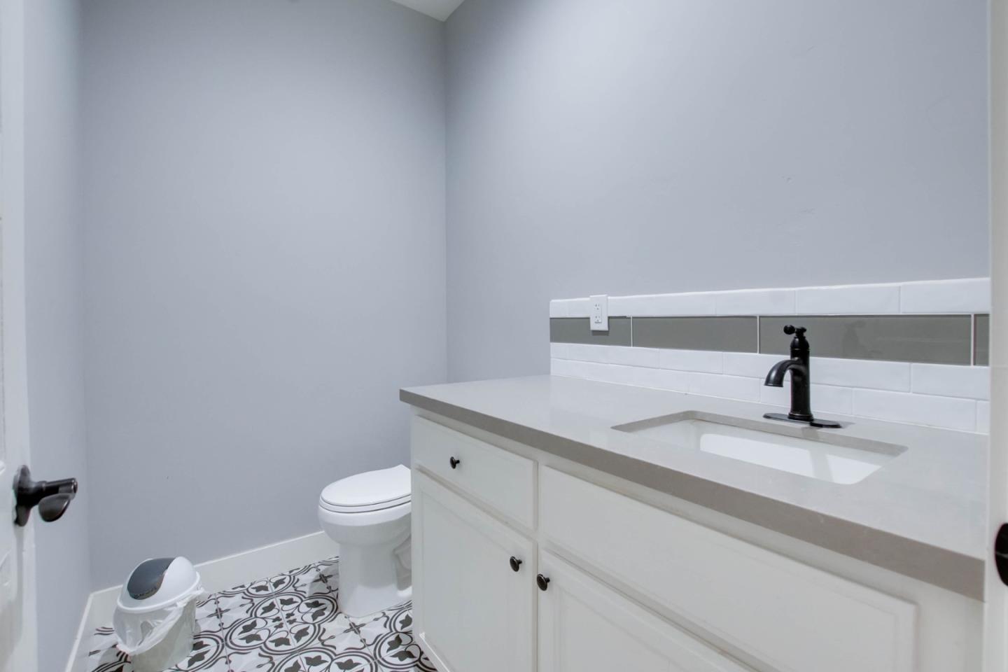 Detail Gallery Image 7 of 43 For 222 5th St #101,  Hollister,  CA 95023 - – Beds | – Baths