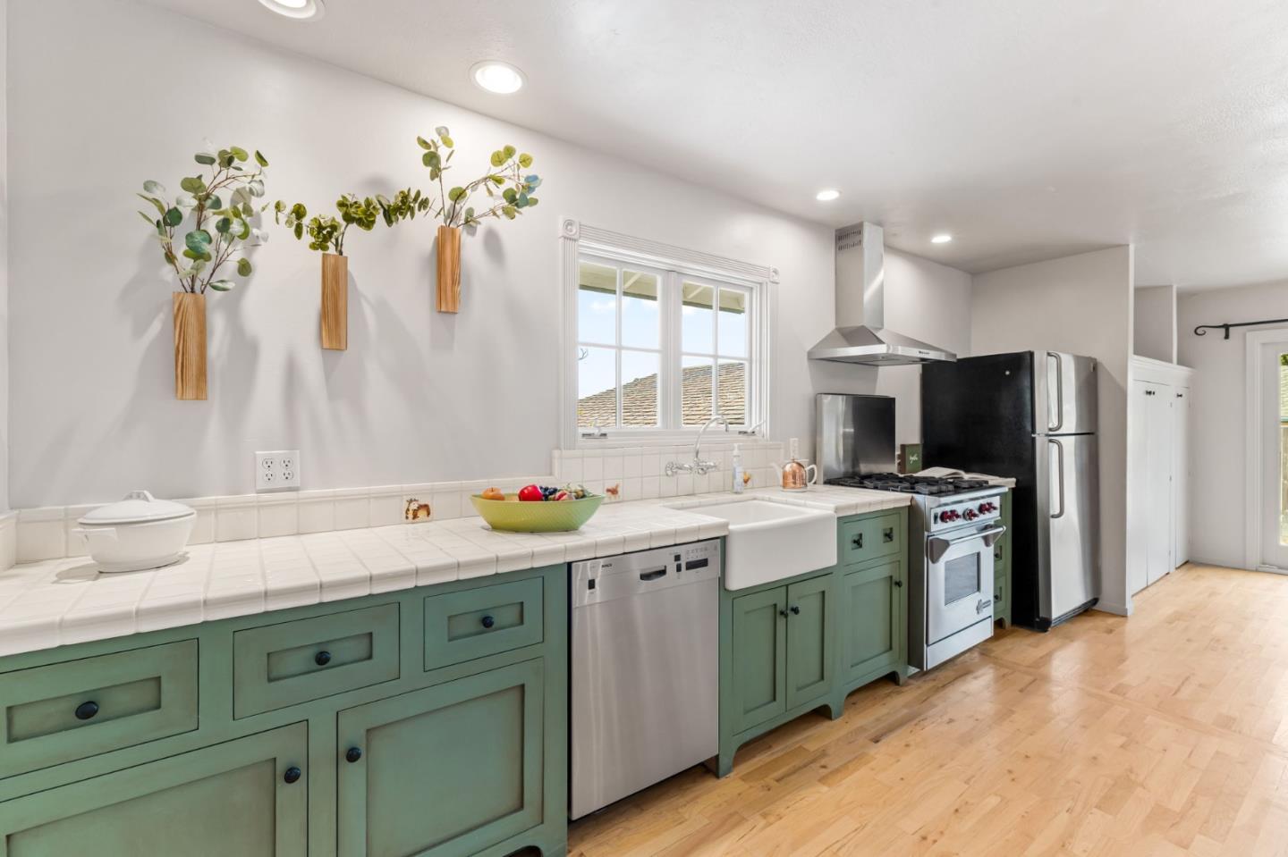 Detail Gallery Image 13 of 40 For 2074 Marsala Cir, Monterey,  CA 93940 - 4 Beds | 2 Baths