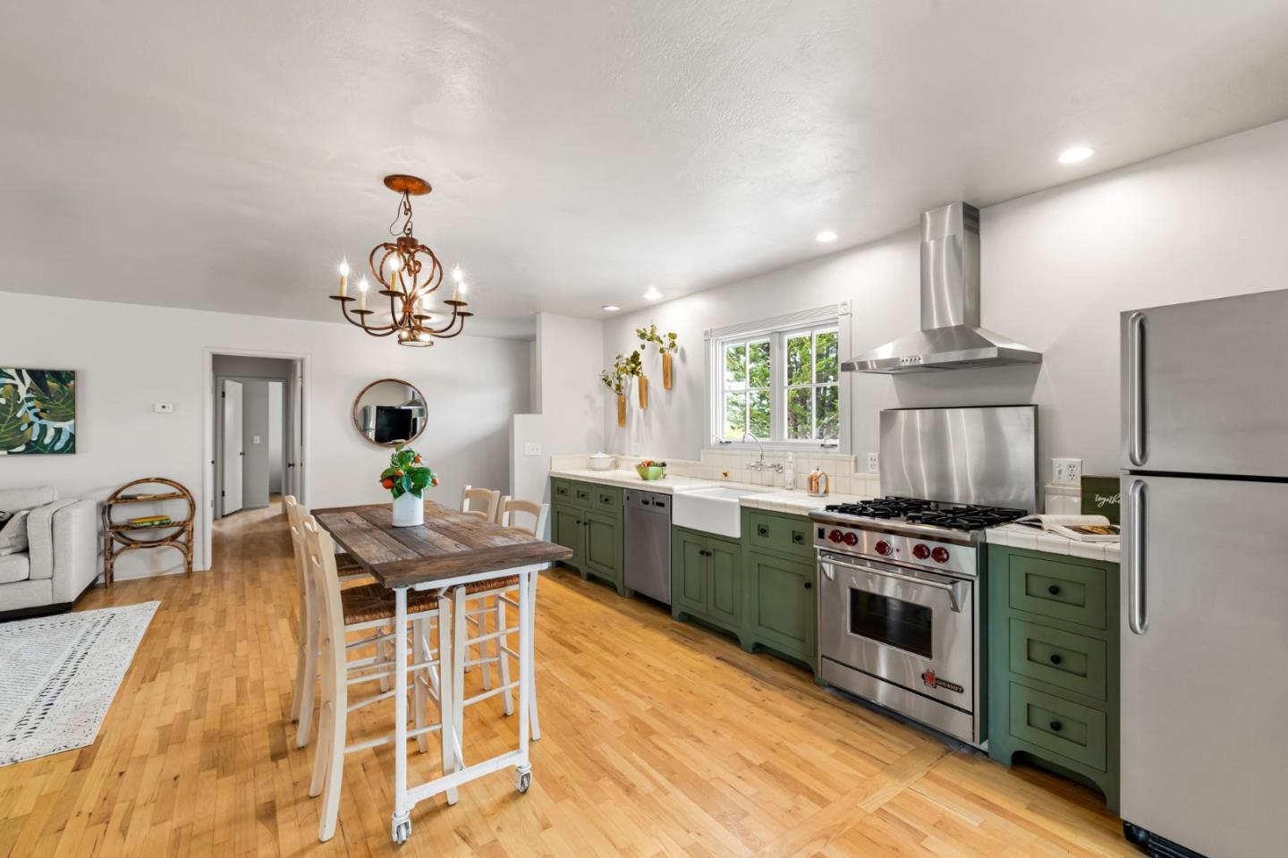 Detail Gallery Image 16 of 40 For 2074 Marsala Cir, Monterey,  CA 93940 - 4 Beds | 2 Baths