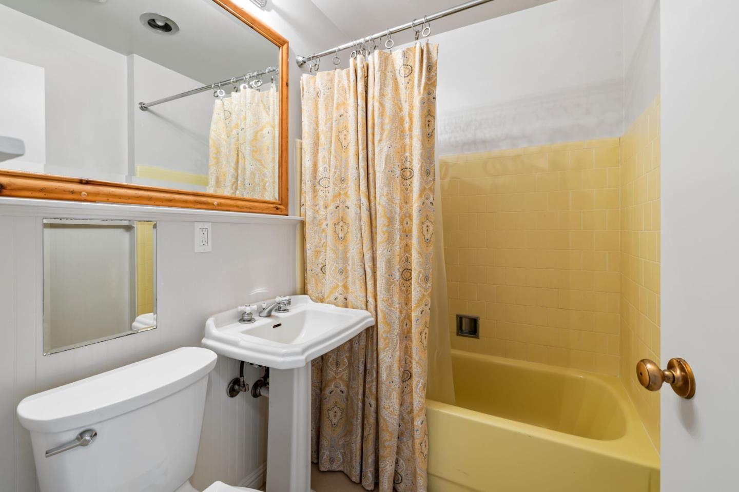 Detail Gallery Image 23 of 40 For 2074 Marsala Cir, Monterey,  CA 93940 - 4 Beds | 2 Baths