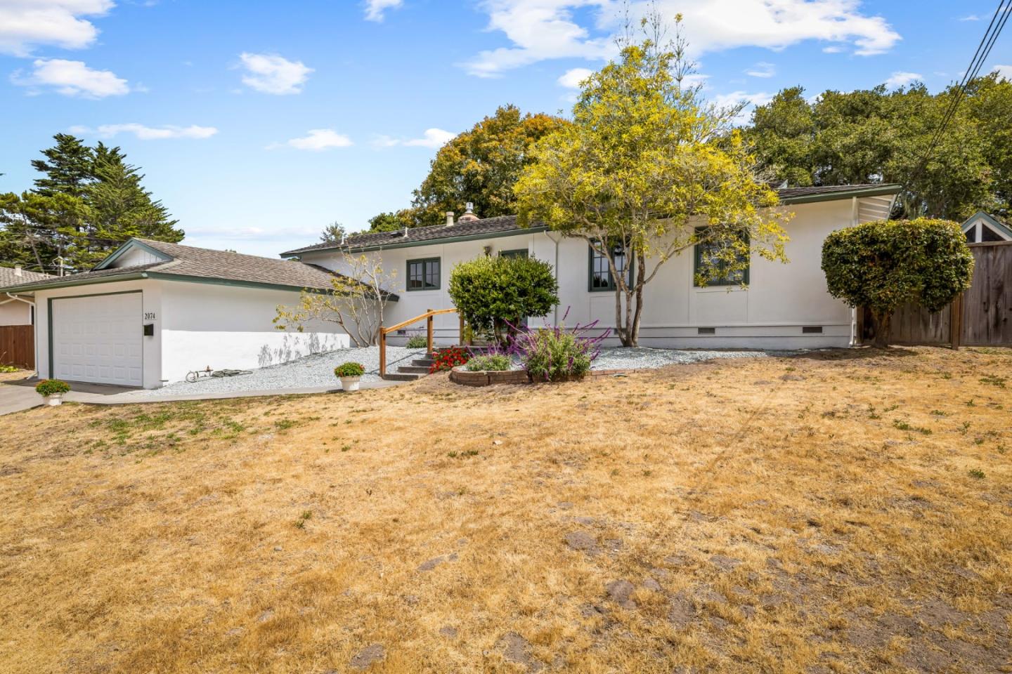 Detail Gallery Image 3 of 40 For 2074 Marsala Cir, Monterey,  CA 93940 - 4 Beds | 2 Baths