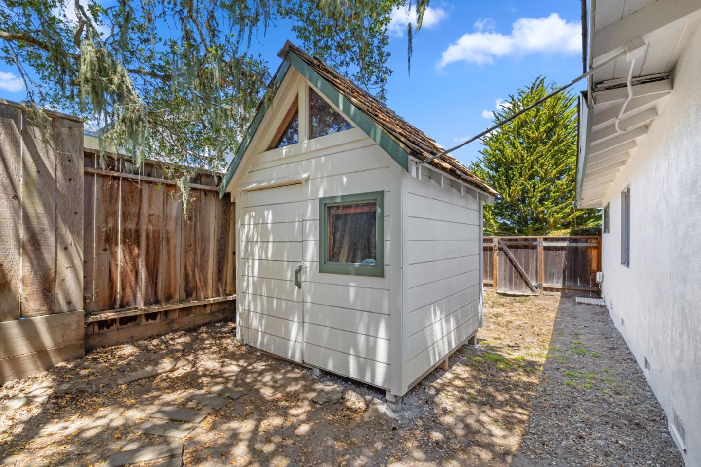 Detail Gallery Image 39 of 40 For 2074 Marsala Cir, Monterey,  CA 93940 - 4 Beds | 2 Baths