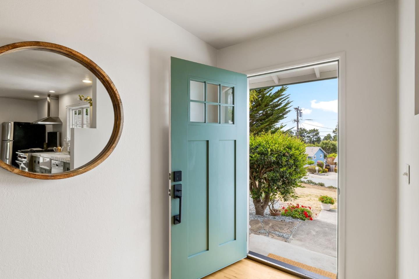 Detail Gallery Image 6 of 40 For 2074 Marsala Cir, Monterey,  CA 93940 - 4 Beds | 2 Baths