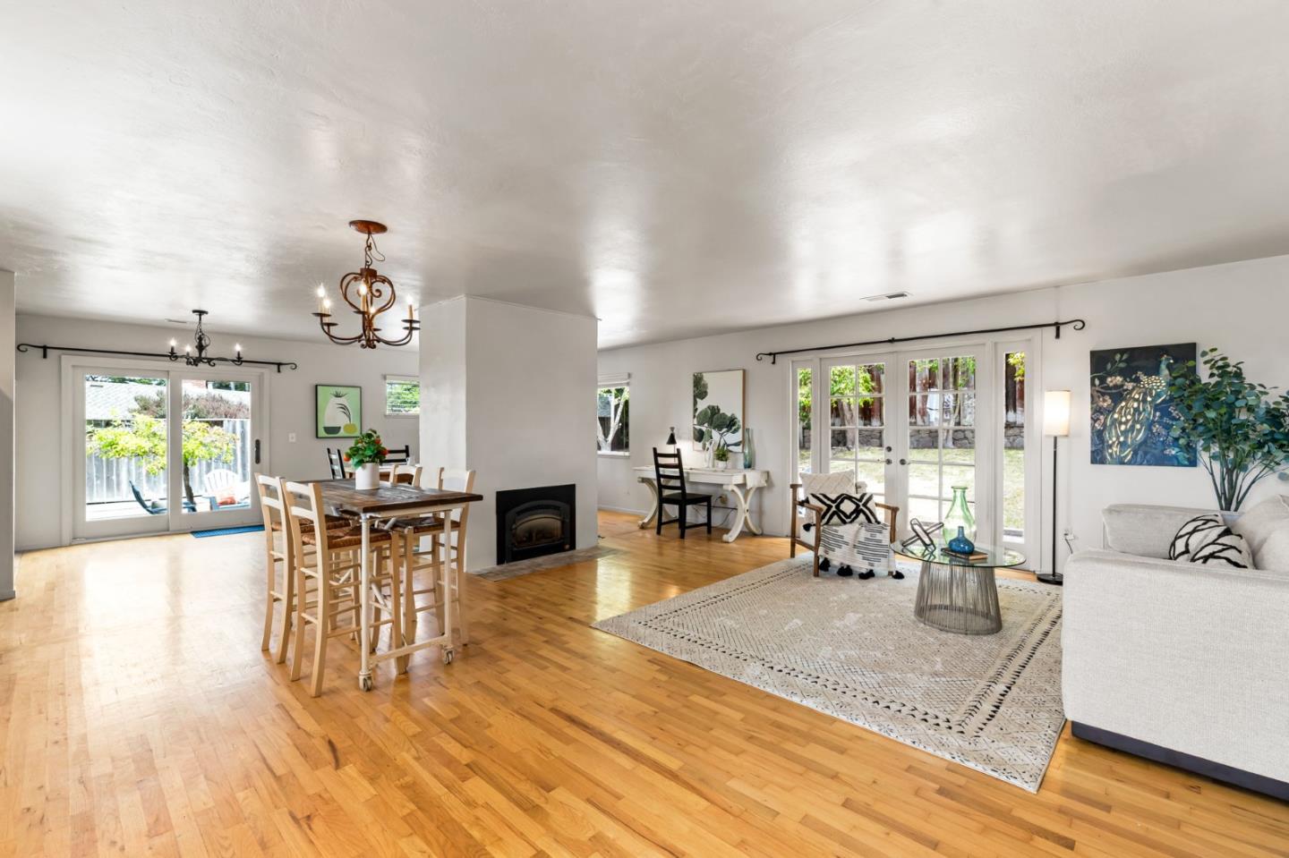 Detail Gallery Image 9 of 40 For 2074 Marsala Cir, Monterey,  CA 93940 - 4 Beds | 2 Baths