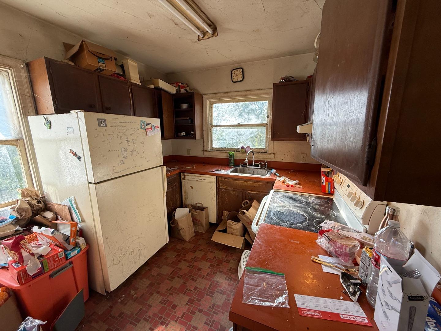 Detail Gallery Image 2 of 4 For 4621 Kaphan Ave, Oakland,  CA 94619 - 2 Beds | 1 Baths