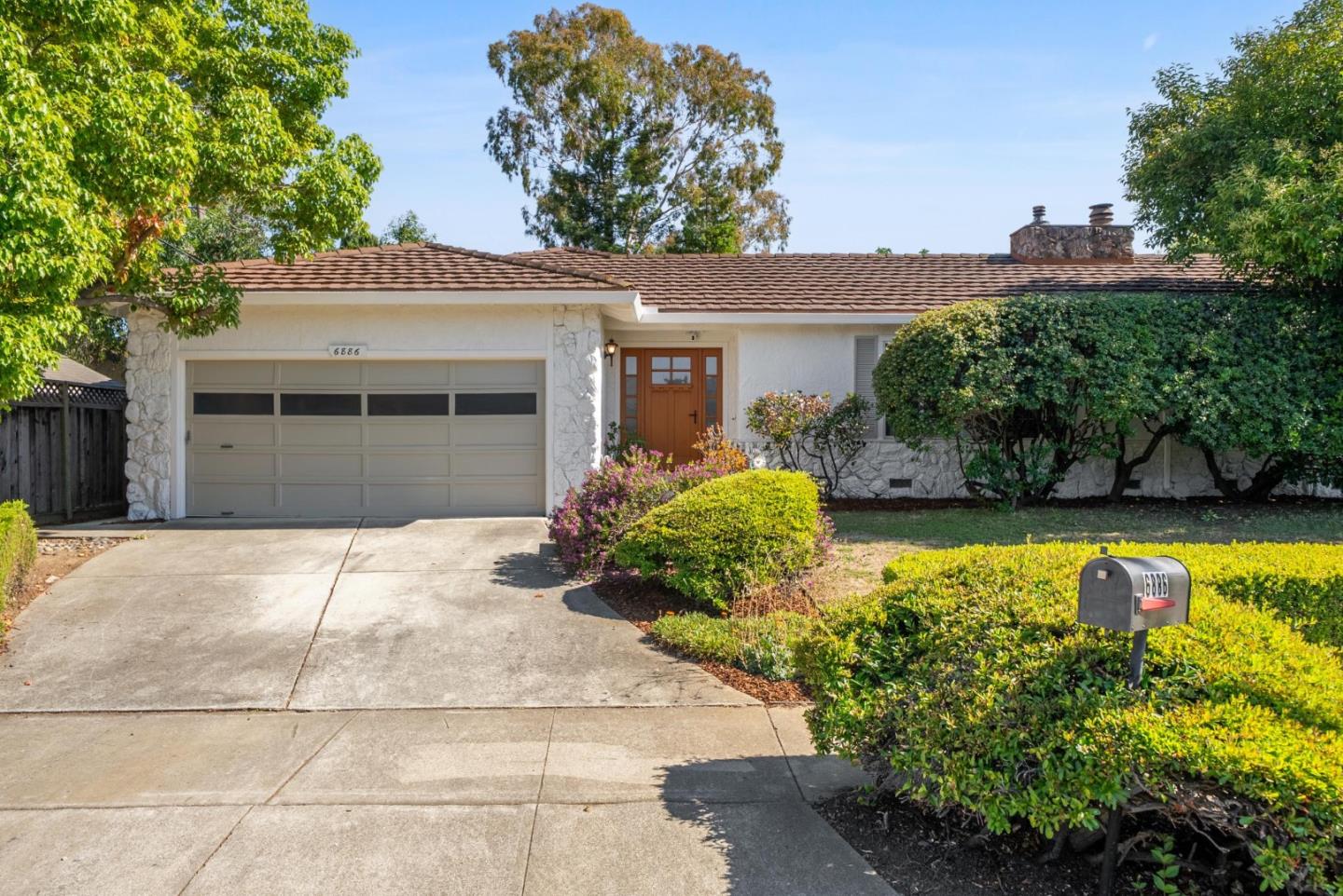 Detail Gallery Image 1 of 33 For 6886-6890 Rutherford Ave, San Jose,  CA 95129 - – Beds | – Baths