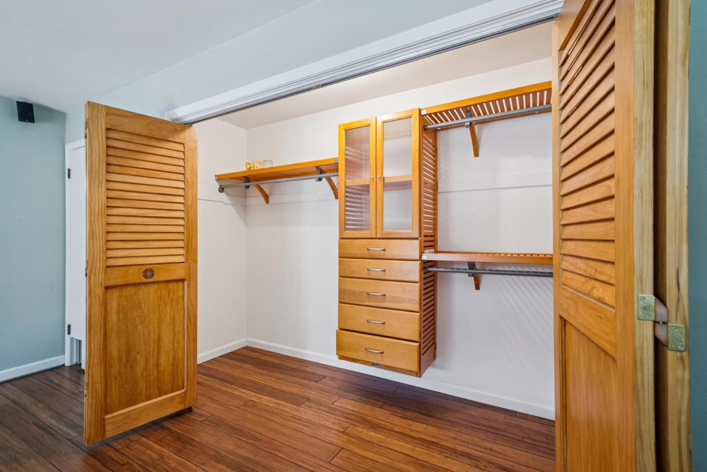 Detail Gallery Image 8 of 33 For 6886-6890 Rutherford Ave, San Jose,  CA 95129 - – Beds | – Baths