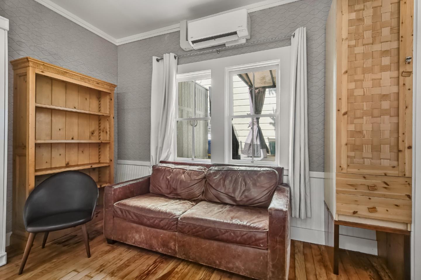 Detail Gallery Image 12 of 14 For 950 Noe St, San Francisco,  CA 94114 - – Beds | – Baths