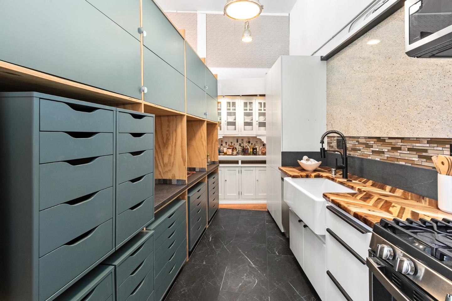 Detail Gallery Image 19 of 36 For 950 Noe St, San Francisco,  CA 94114 - – Beds | – Baths