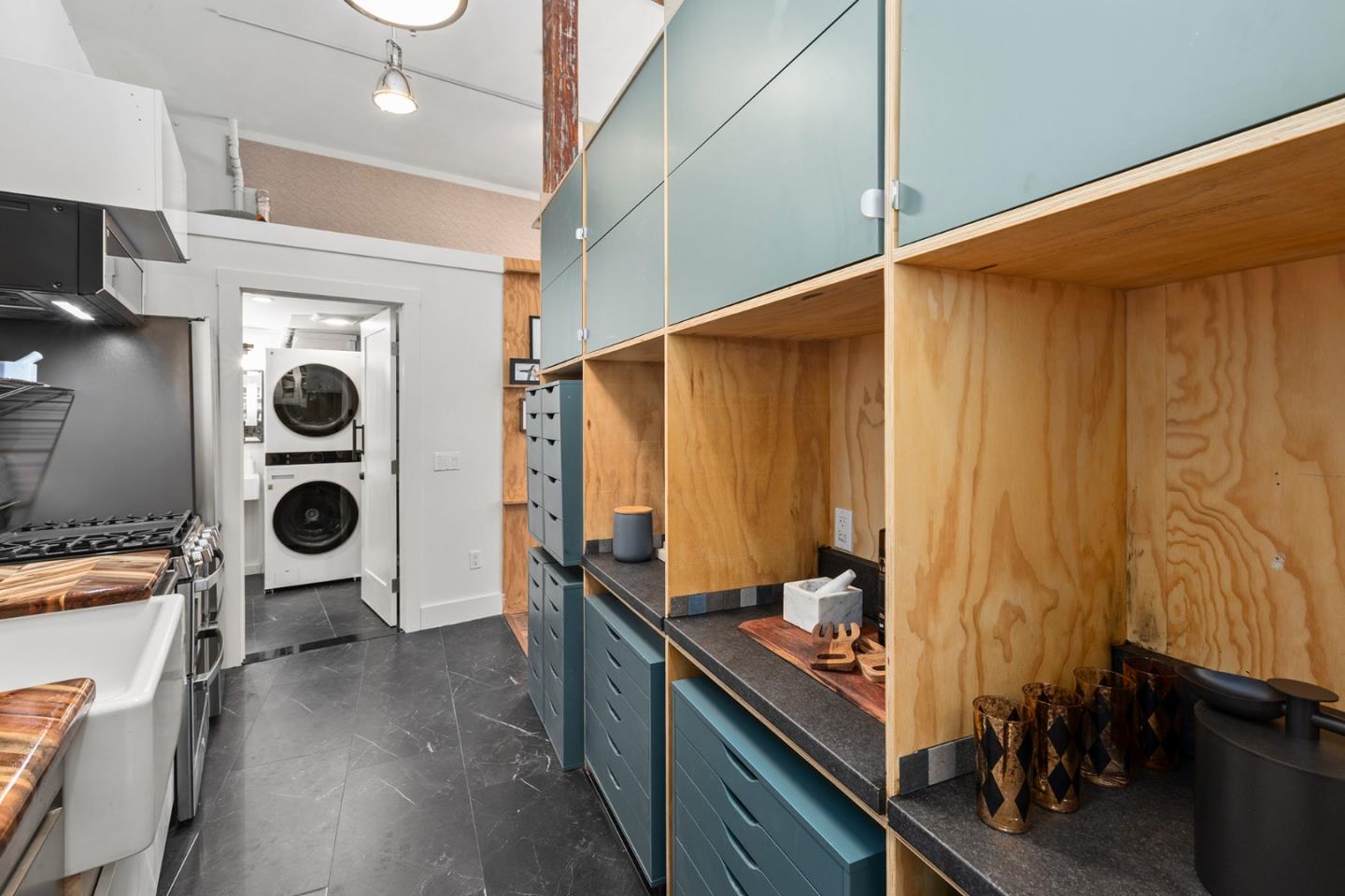 Detail Gallery Image 22 of 36 For 950 Noe St, San Francisco,  CA 94114 - – Beds | – Baths