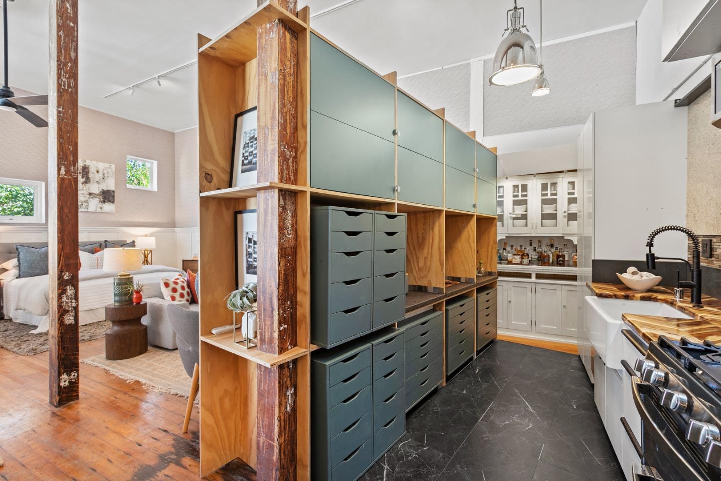 Detail Gallery Image 23 of 36 For 950 Noe St, San Francisco,  CA 94114 - – Beds | – Baths