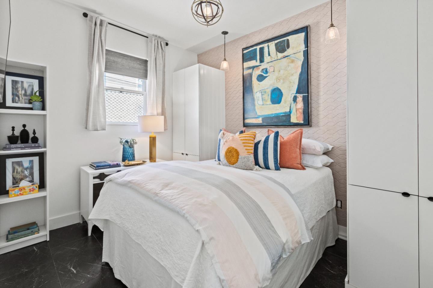 Detail Gallery Image 32 of 36 For 950 Noe St, San Francisco,  CA 94114 - – Beds | – Baths