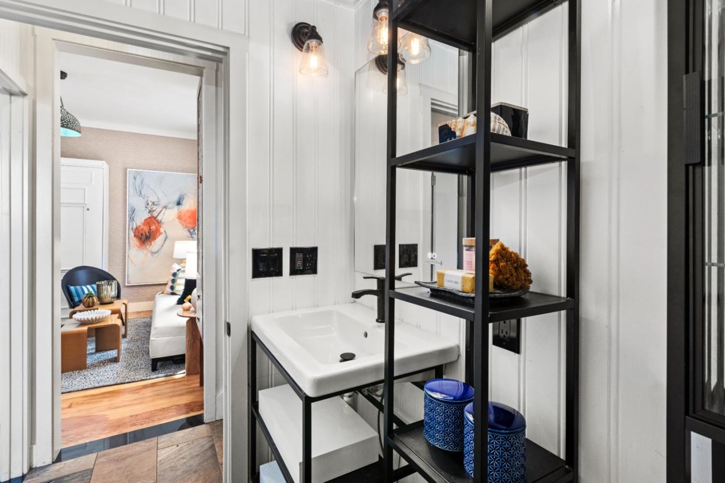 Detail Gallery Image 35 of 36 For 950 Noe St, San Francisco,  CA 94114 - – Beds | – Baths