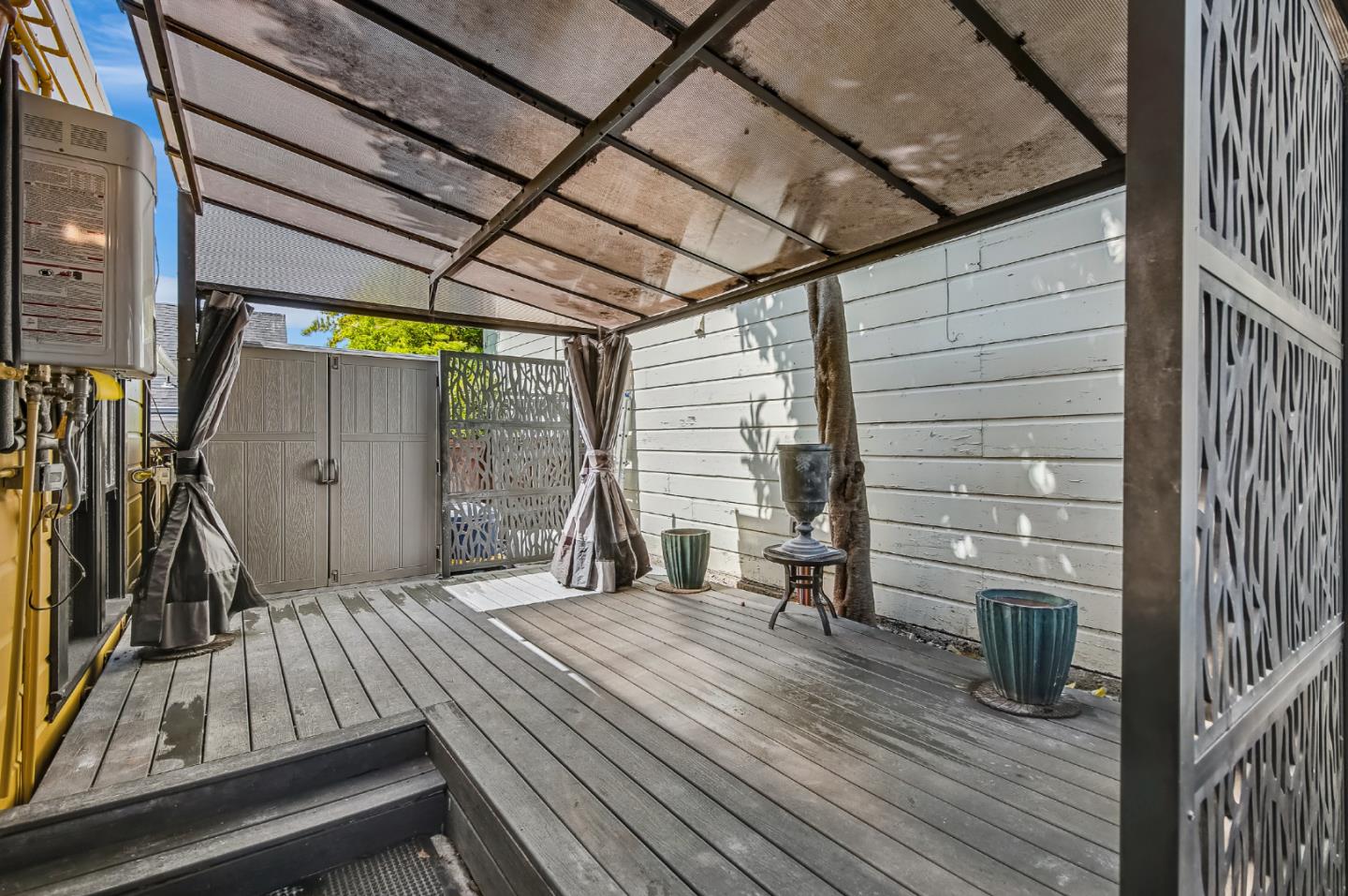 Detail Gallery Image 9 of 14 For 950 Noe St, San Francisco,  CA 94114 - – Beds | – Baths