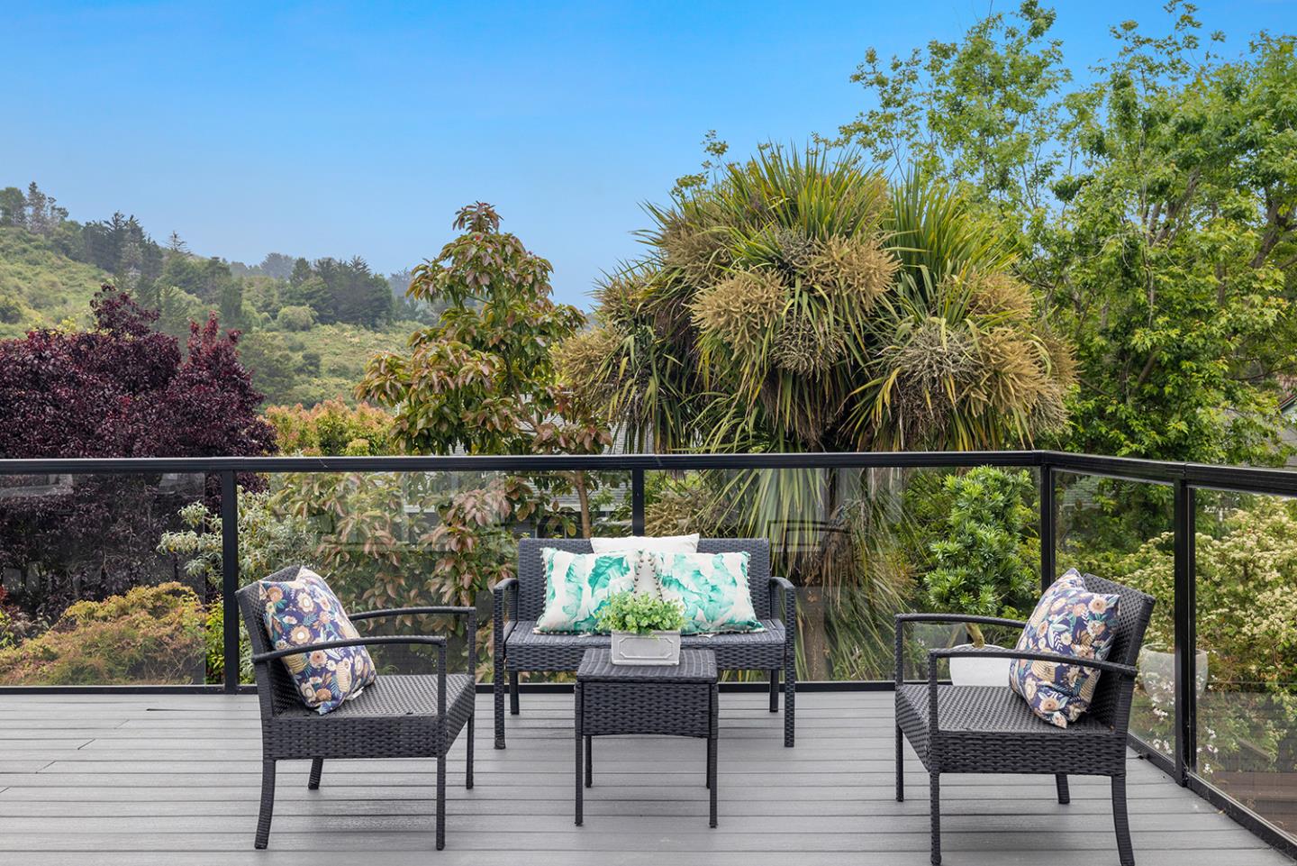Detail Gallery Image 37 of 71 For 1001 Everglades Dr, Pacifica,  CA 94044 - 6 Beds | 3 Baths