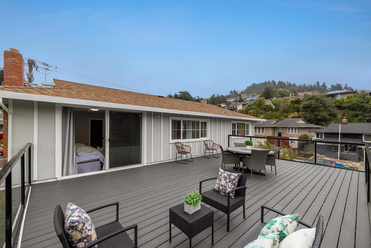 Detail Gallery Image 40 of 71 For 1001 Everglades Dr, Pacifica,  CA 94044 - 6 Beds | 3 Baths