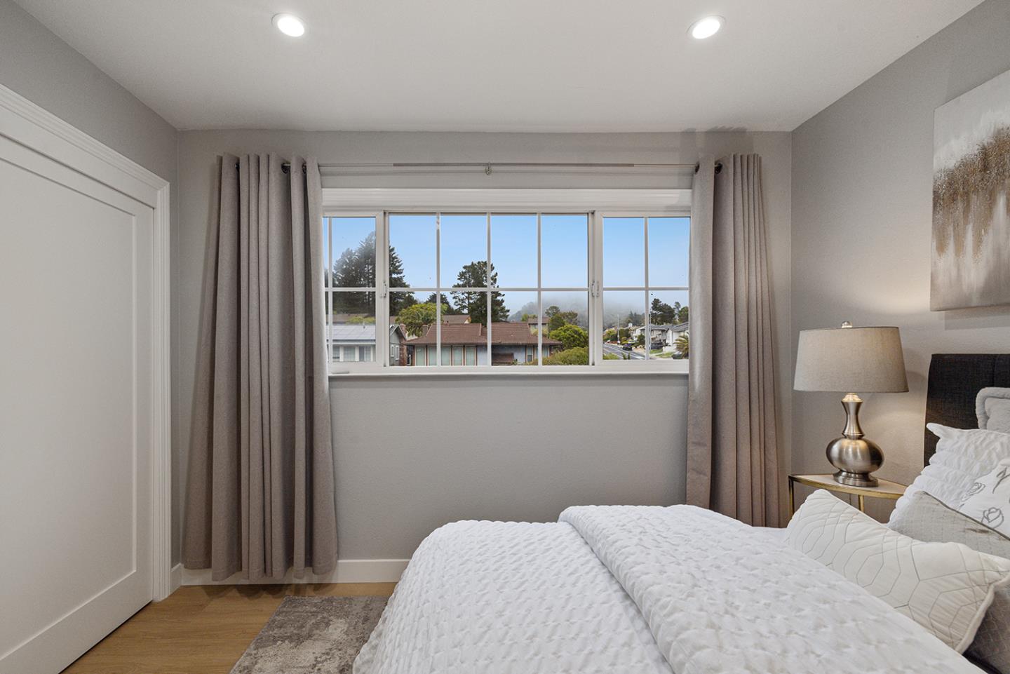 Detail Gallery Image 42 of 71 For 1001 Everglades Dr, Pacifica,  CA 94044 - 6 Beds | 3 Baths