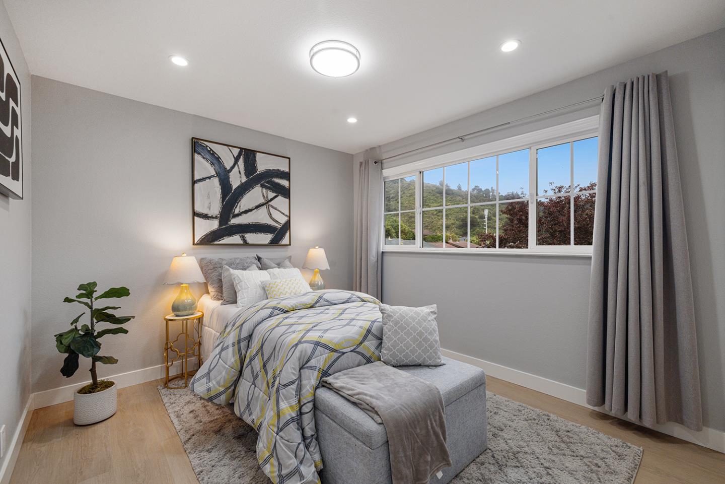 Detail Gallery Image 43 of 71 For 1001 Everglades Dr, Pacifica,  CA 94044 - 6 Beds | 3 Baths