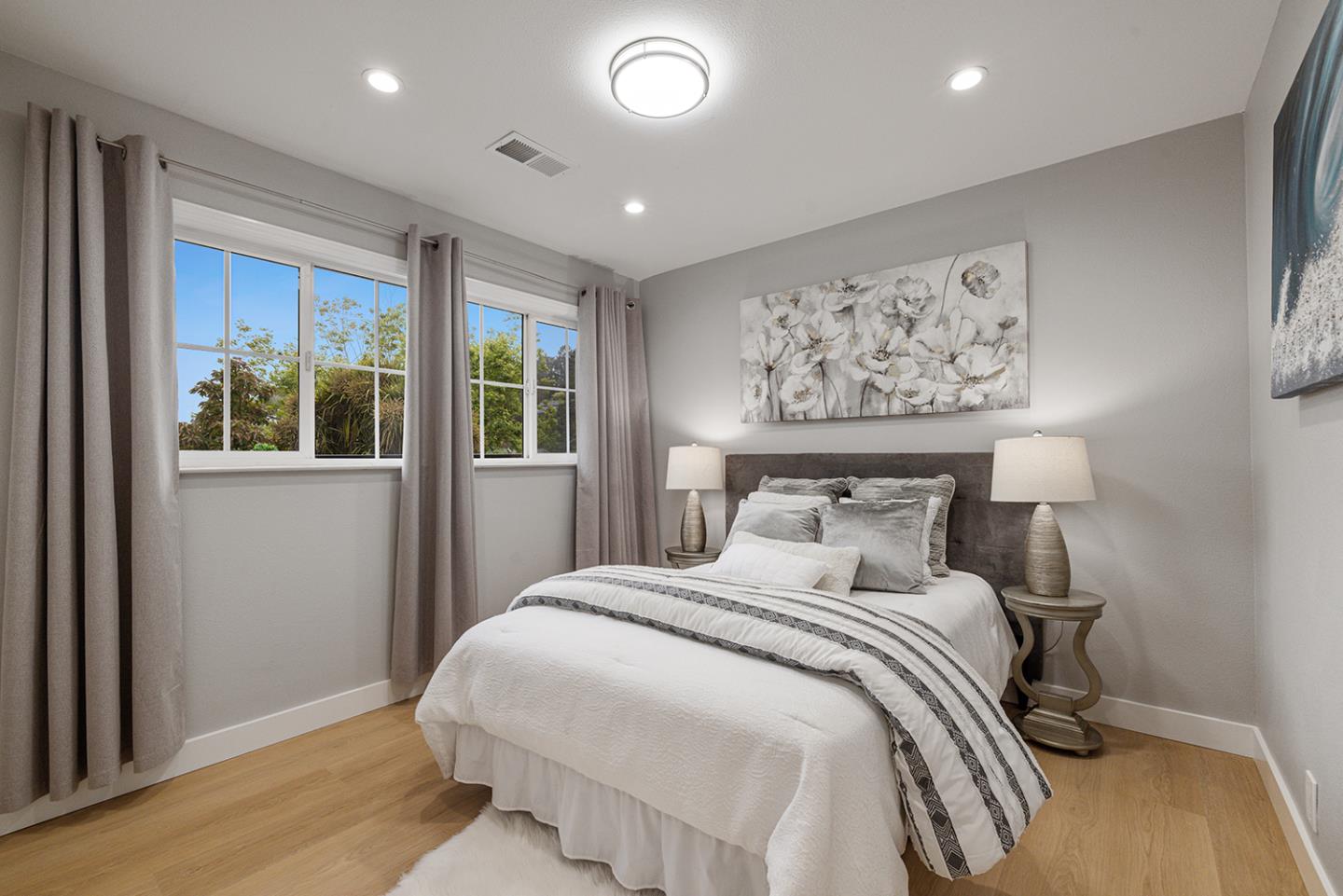Detail Gallery Image 45 of 71 For 1001 Everglades Dr, Pacifica,  CA 94044 - 6 Beds | 3 Baths