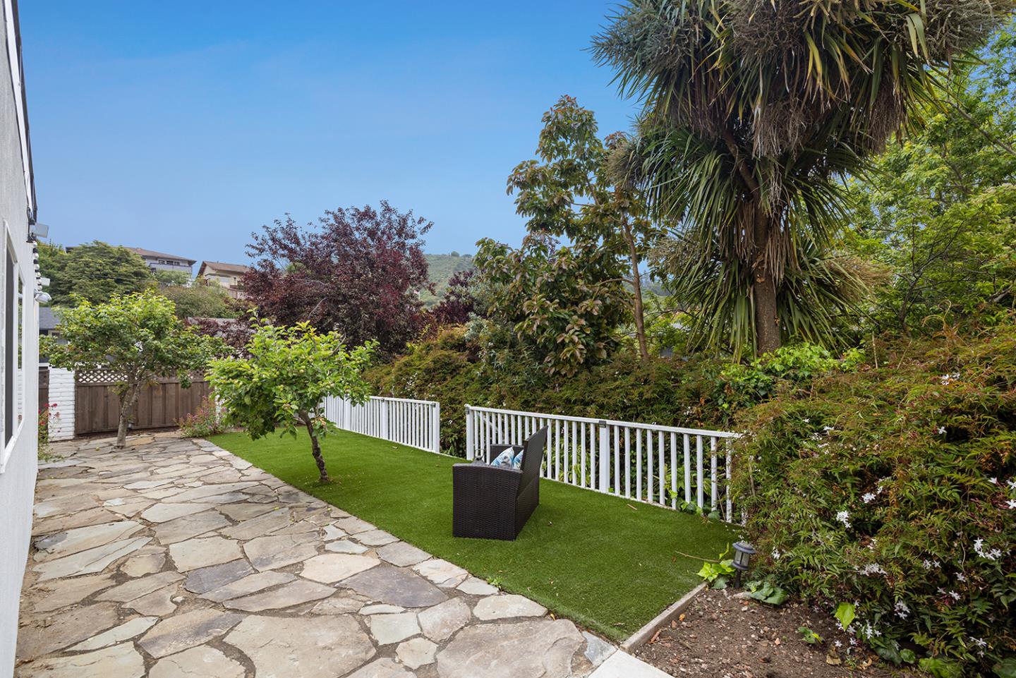 Detail Gallery Image 60 of 71 For 1001 Everglades Dr, Pacifica,  CA 94044 - 6 Beds | 3 Baths