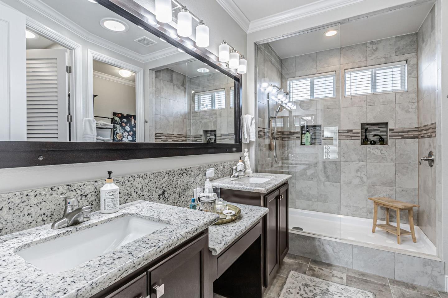Detail Gallery Image 32 of 70 For 821 Villa Teresa Way #821,  San Jose,  CA 95123 - 3 Beds | 2 Baths