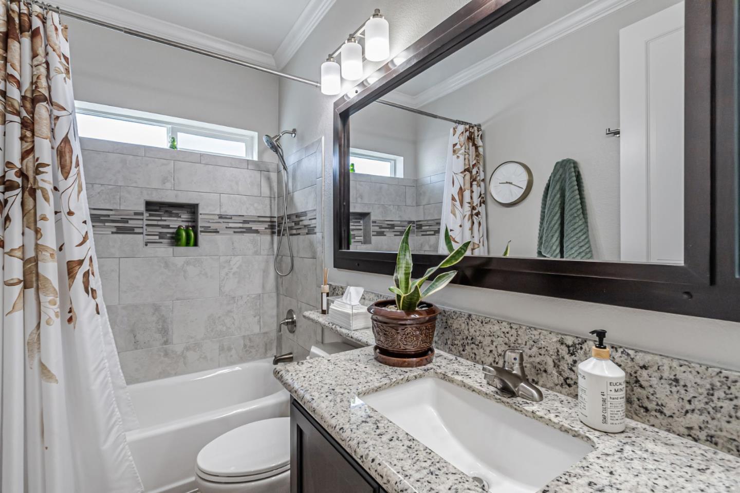Detail Gallery Image 34 of 70 For 821 Villa Teresa Way #821,  San Jose,  CA 95123 - 3 Beds | 2 Baths
